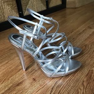 Badgley Mischka Women’s Strappy Sandals Size 7
